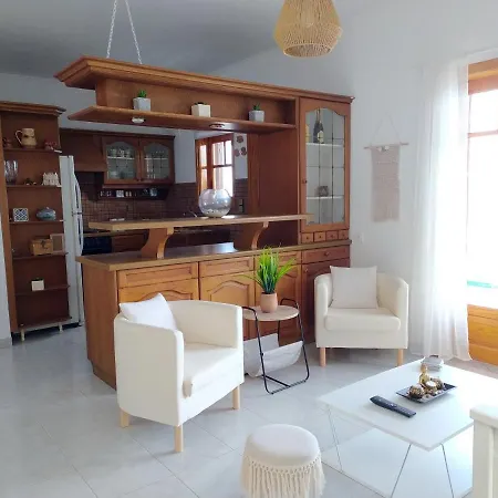 Holiday home Pelagos House 